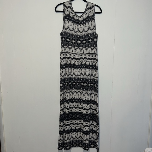 Relativity Sleeveless V-neck Maxi Dress T18* - Picture 2 of 3